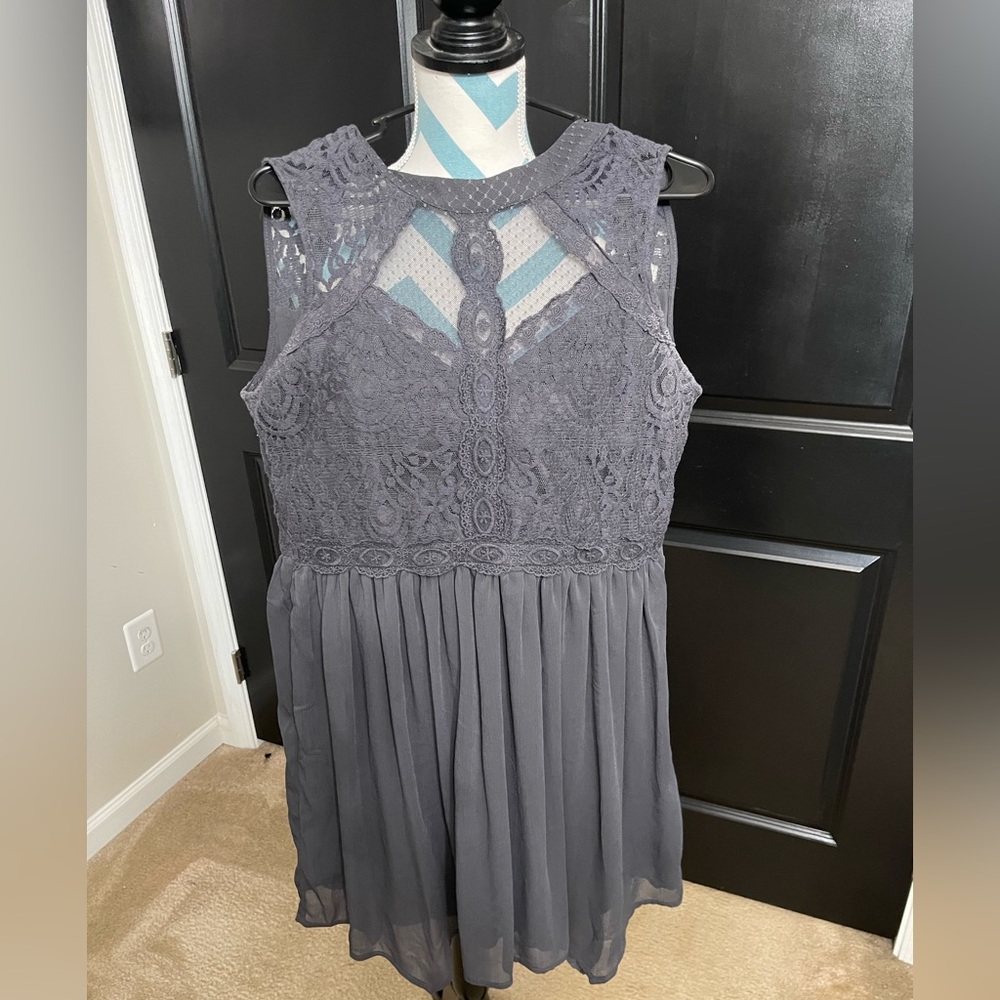 Grey lace detailed dress